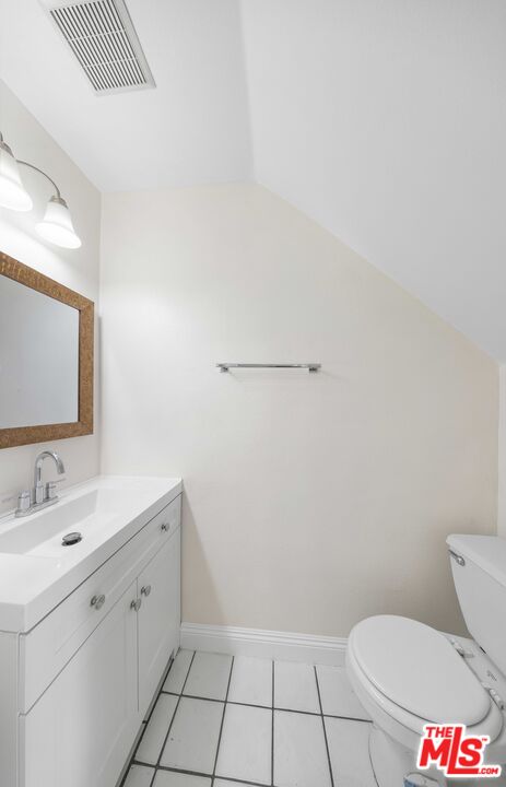 14112 Delano St Unit: Unit 3