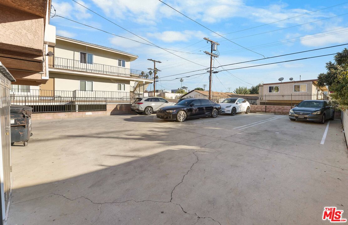 14112 Delano St Unit: Unit 3