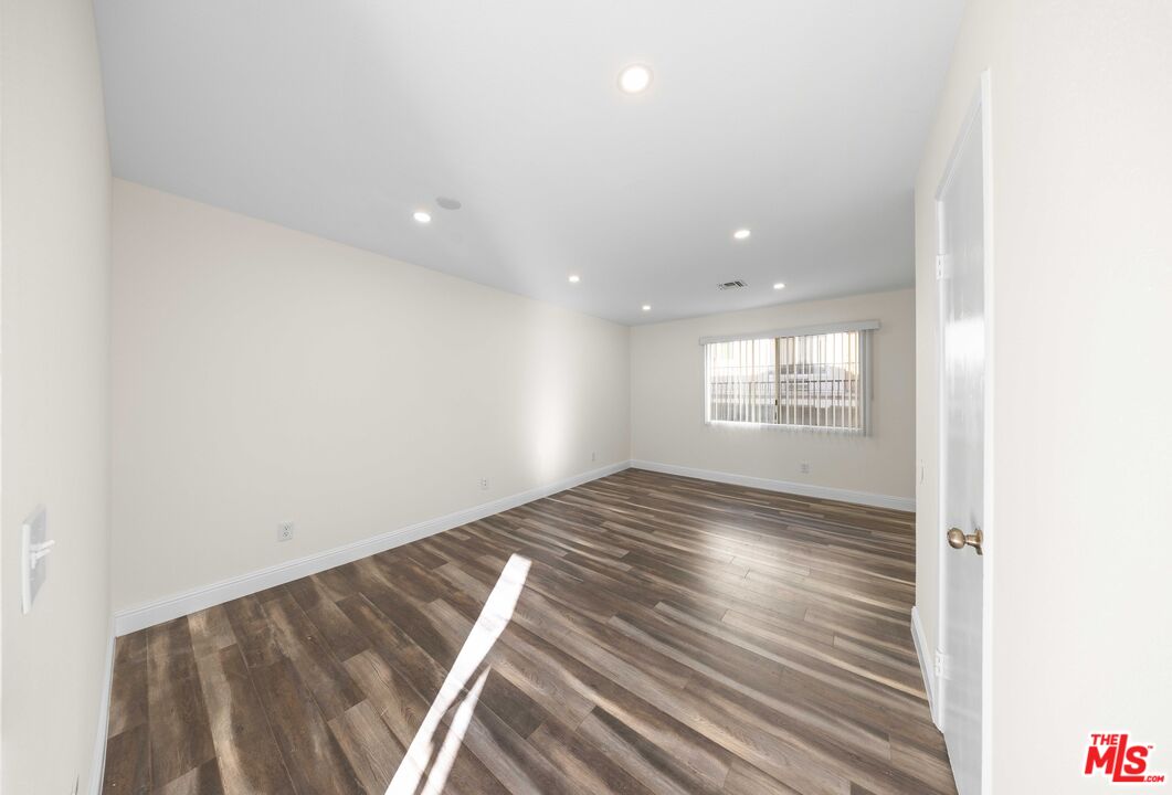 14112 Delano St Unit: Unit 3