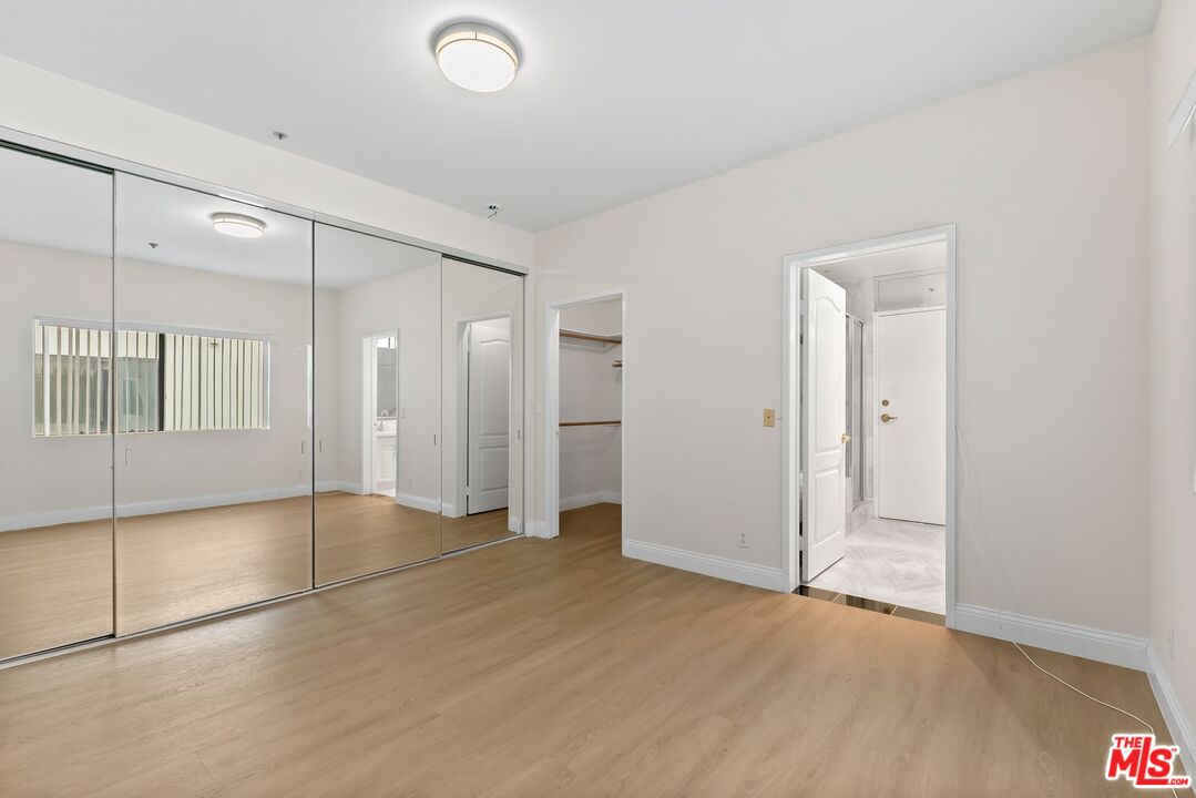 8558 Chalmers Dr Unit: 201