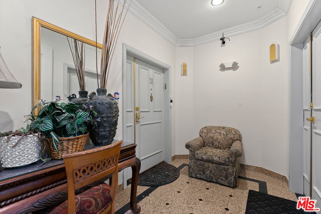 8558 Chalmers Dr Unit: 201