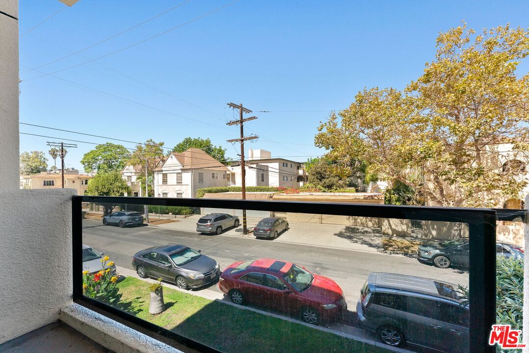 8558 Chalmers Dr Unit: 201