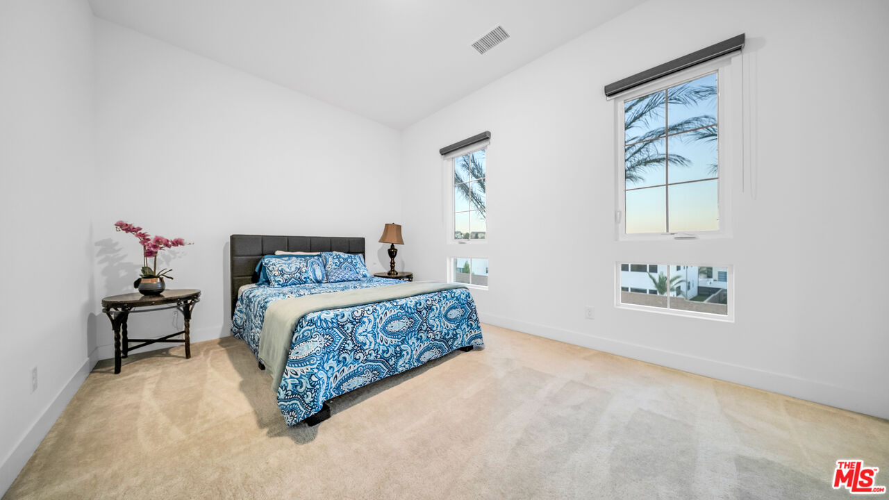 12553 N Ridgeline Rd