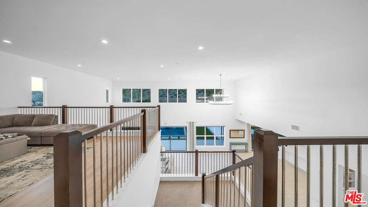 12553 N Ridgeline Rd