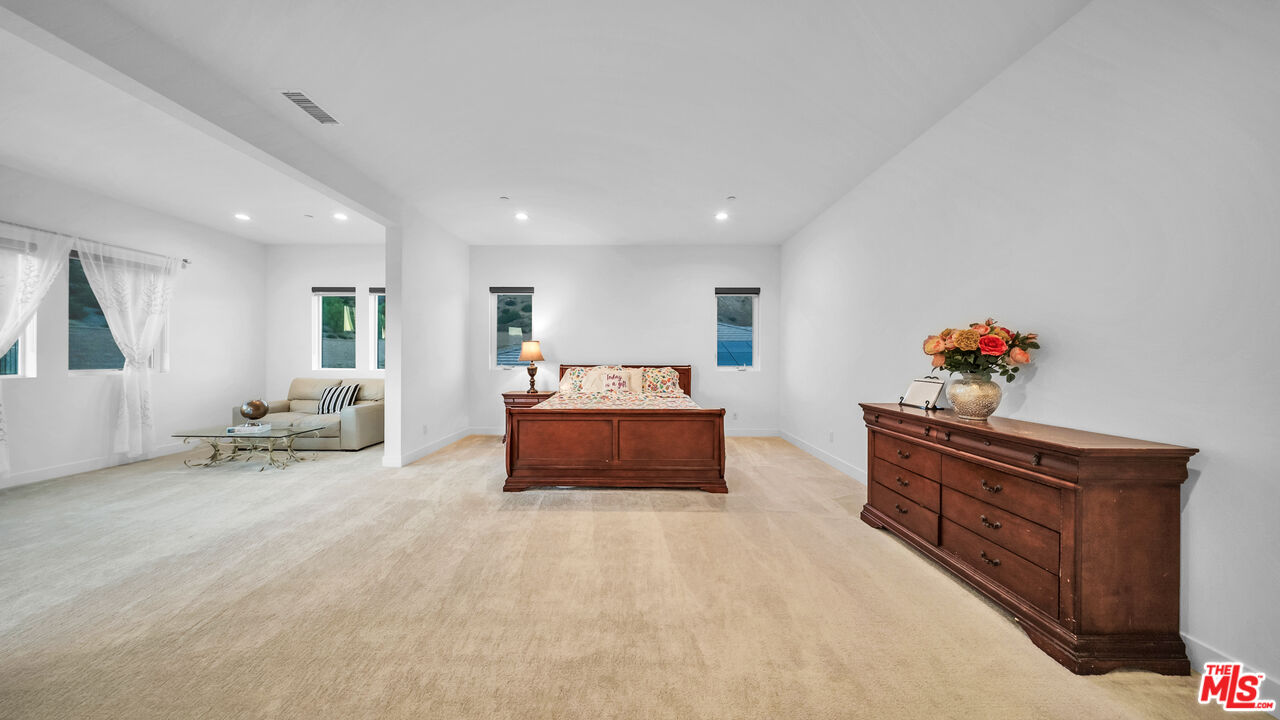 12553 N Ridgeline Rd