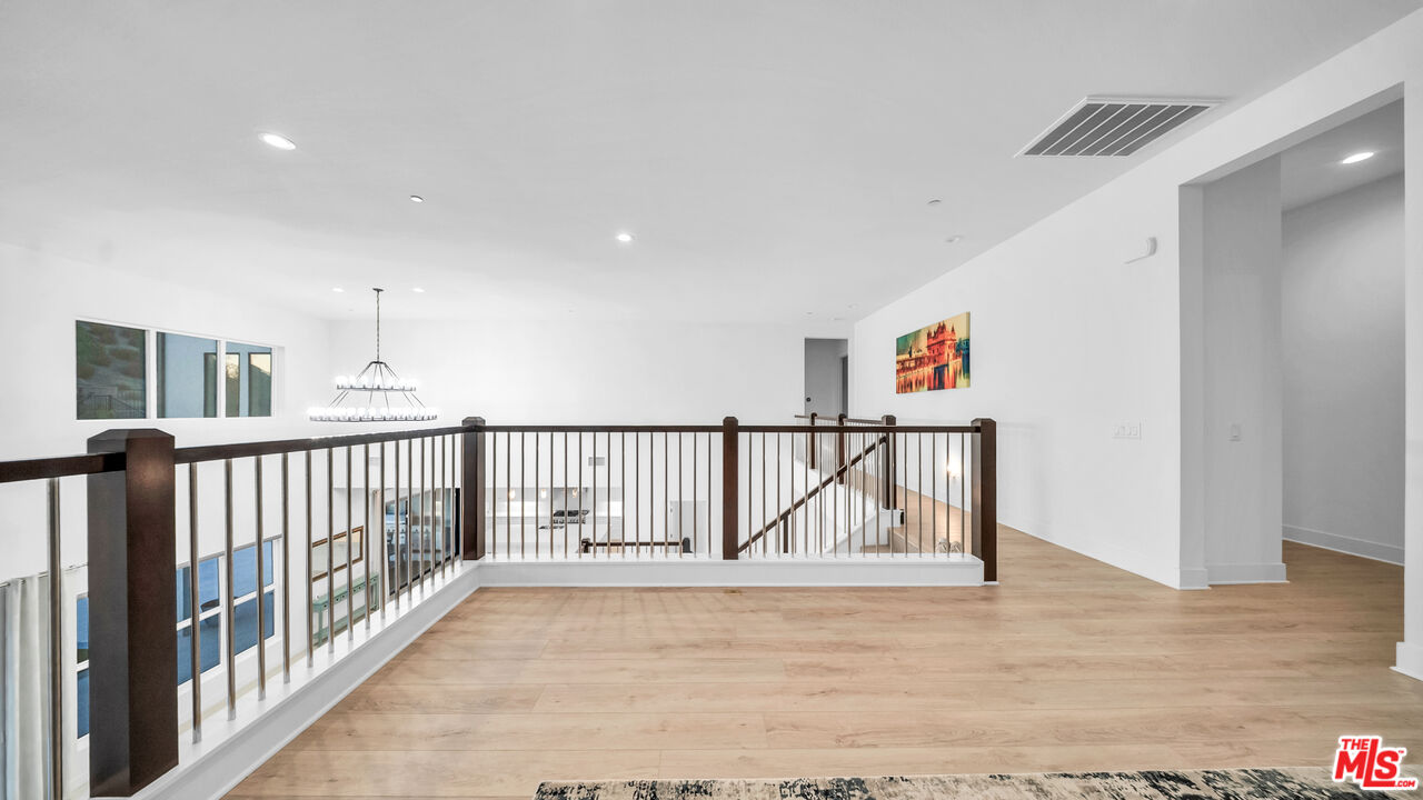 12553 N Ridgeline Rd