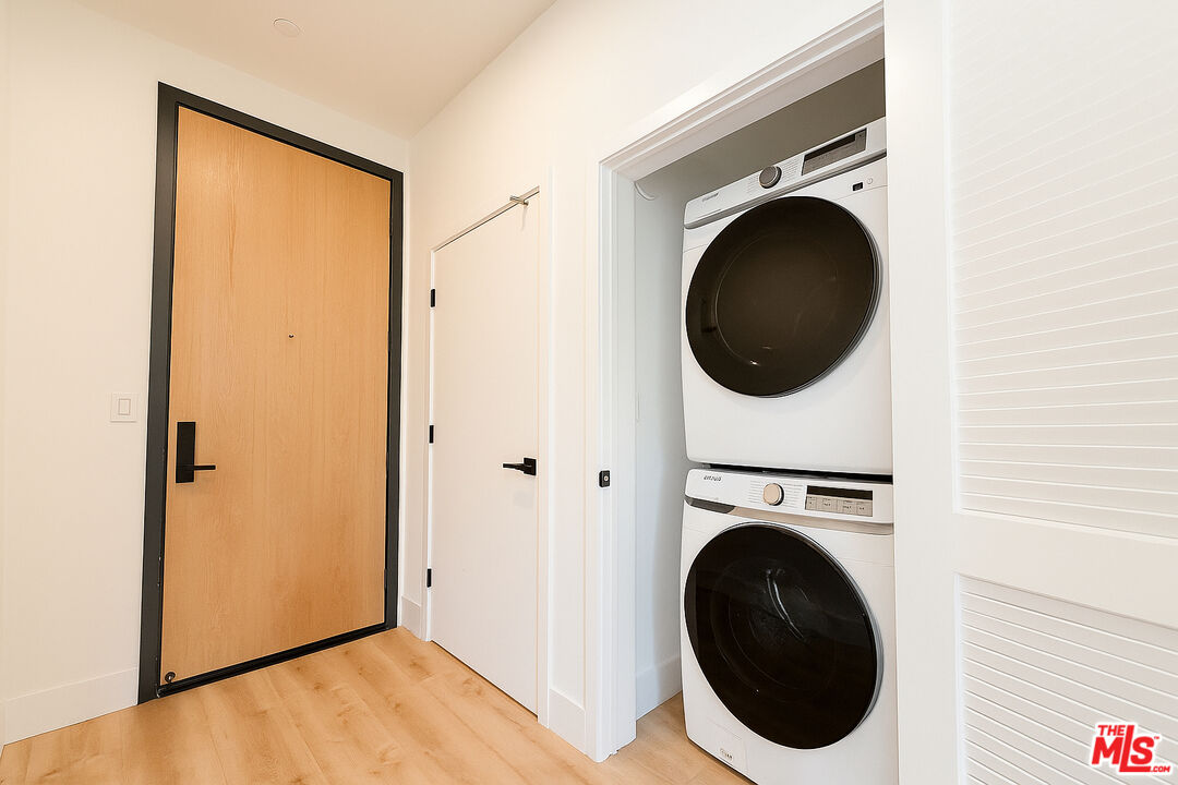 5813 Lexington Ave Unit: 201