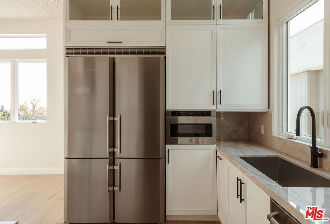 10725 Ashton Ave Unit: 401