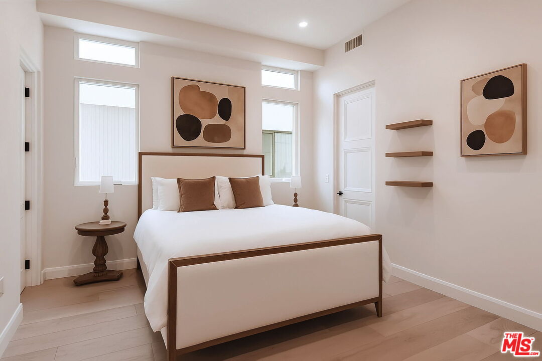 10725 Ashton Ave Unit: 401