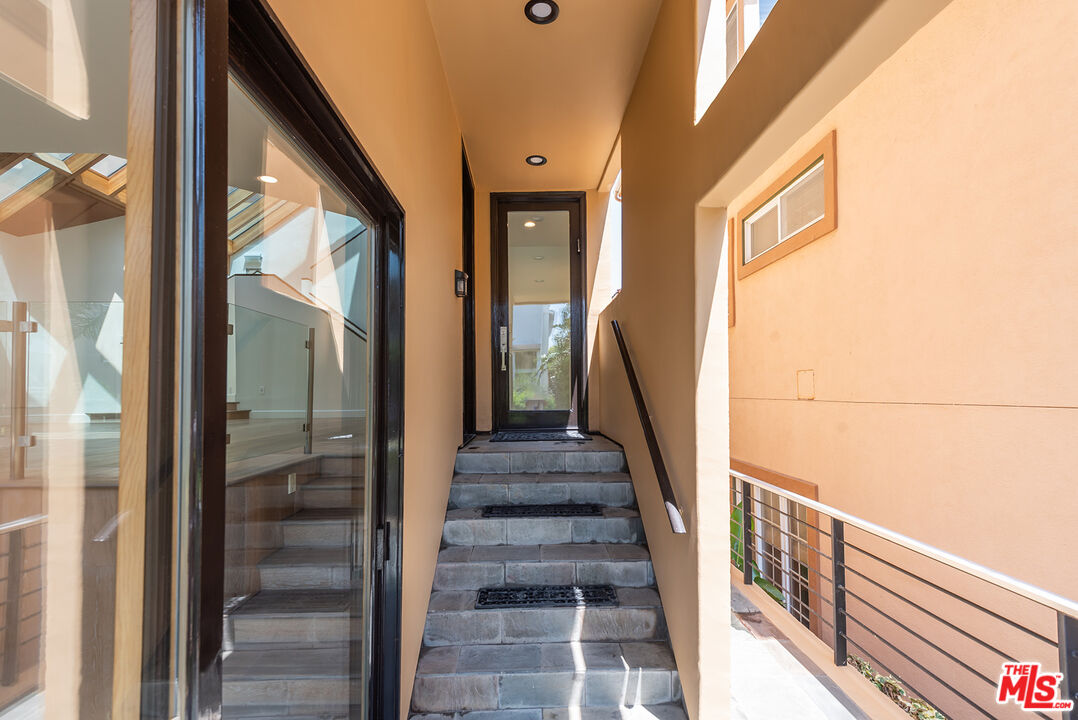117 Ketch Mall