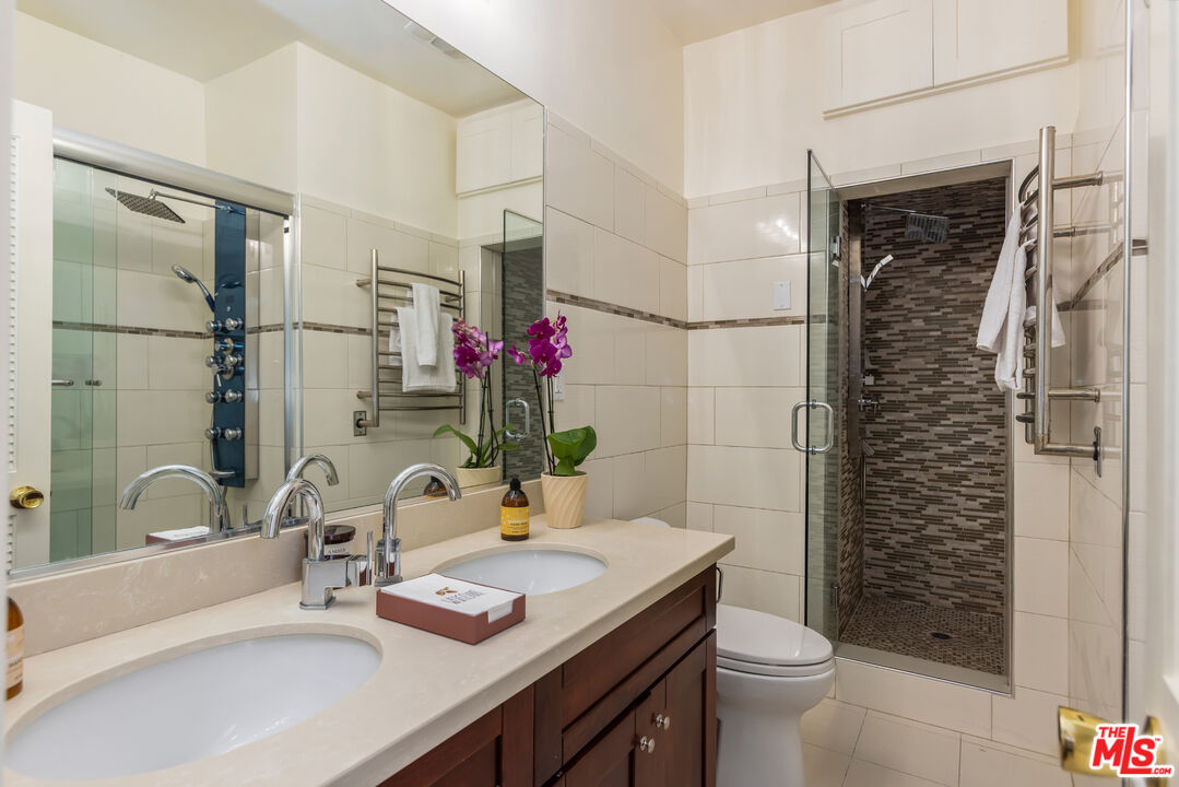 900 Euclid St Unit: 108