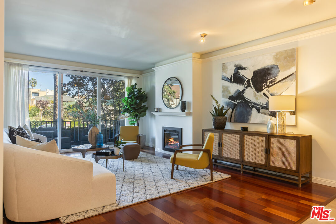 900 Euclid St Unit: 108