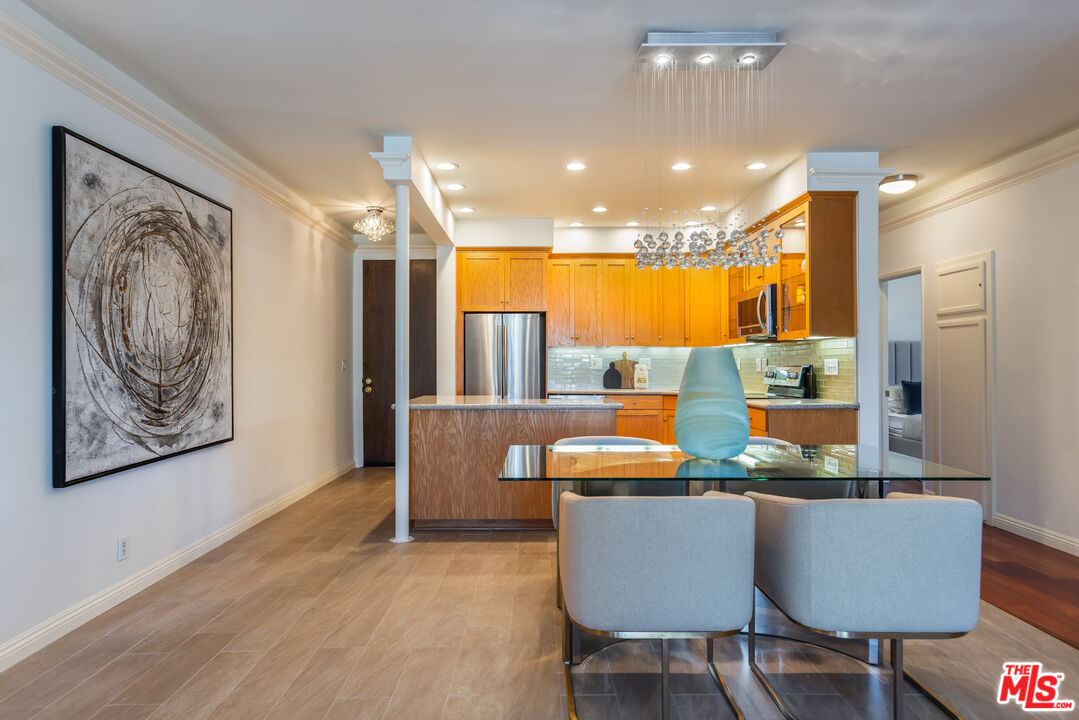 900 Euclid St Unit: 108