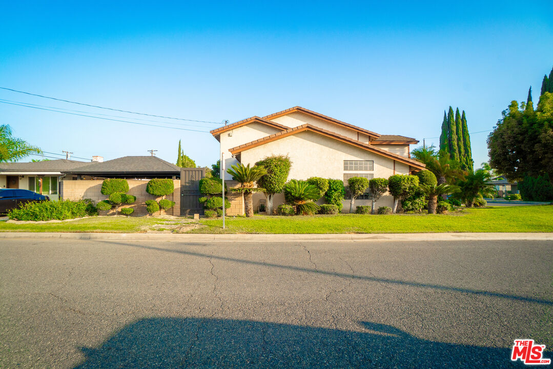 7637 Brunache St Unit: 7637