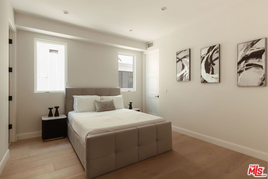 10725 Ashton Ave Unit: 101