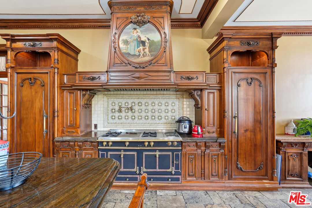 455 Lorraine Blvd