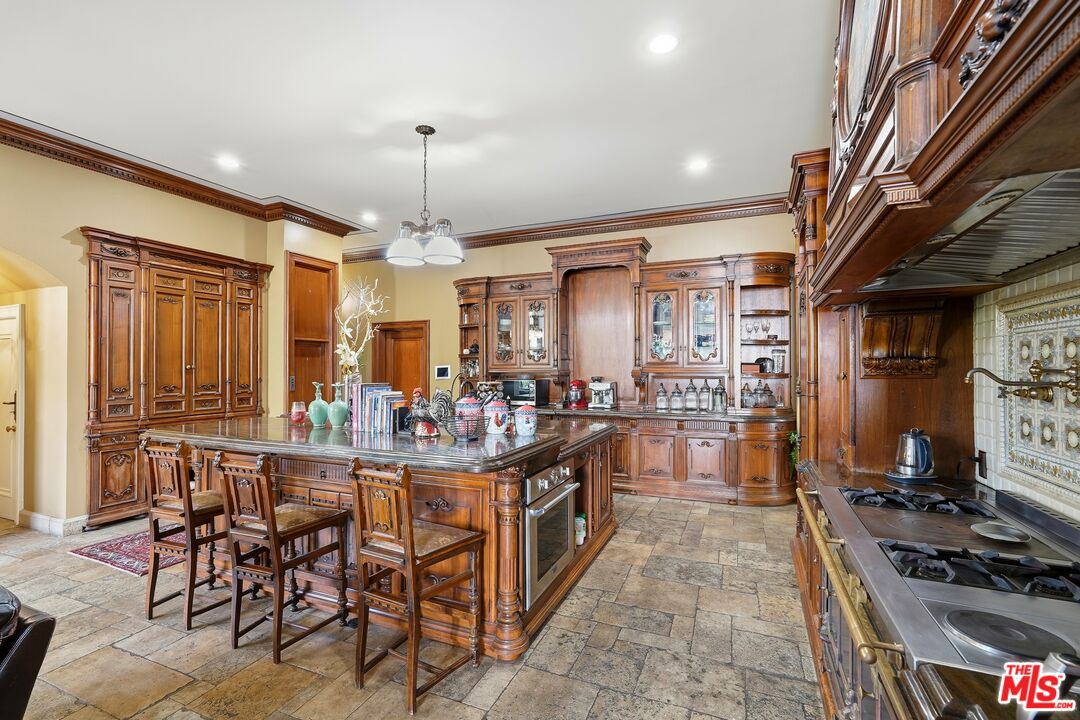 455 Lorraine Blvd