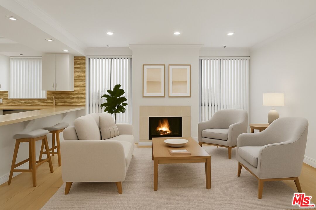 1826 Overland Ave Unit: 8