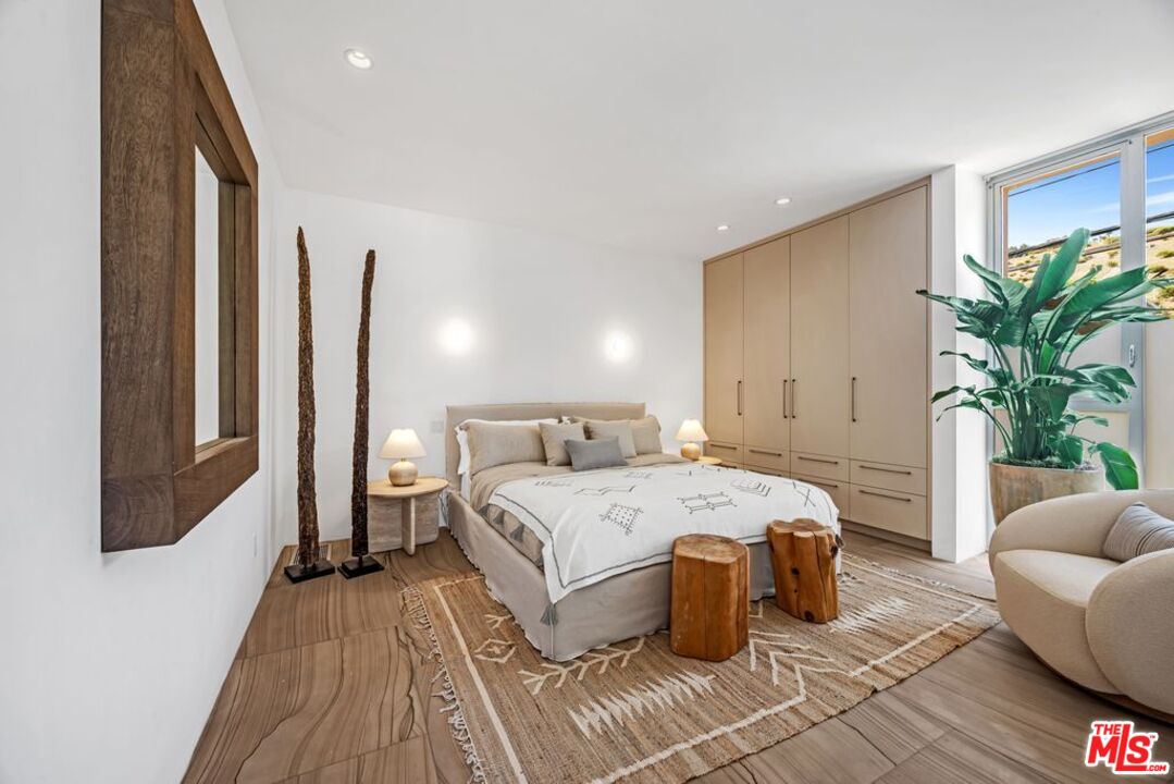 25102 Malibu Rd Unit: #B