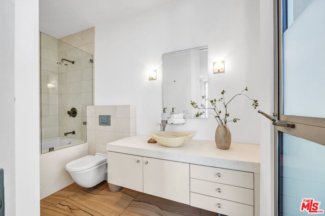 25102 Malibu Rd Unit: #B