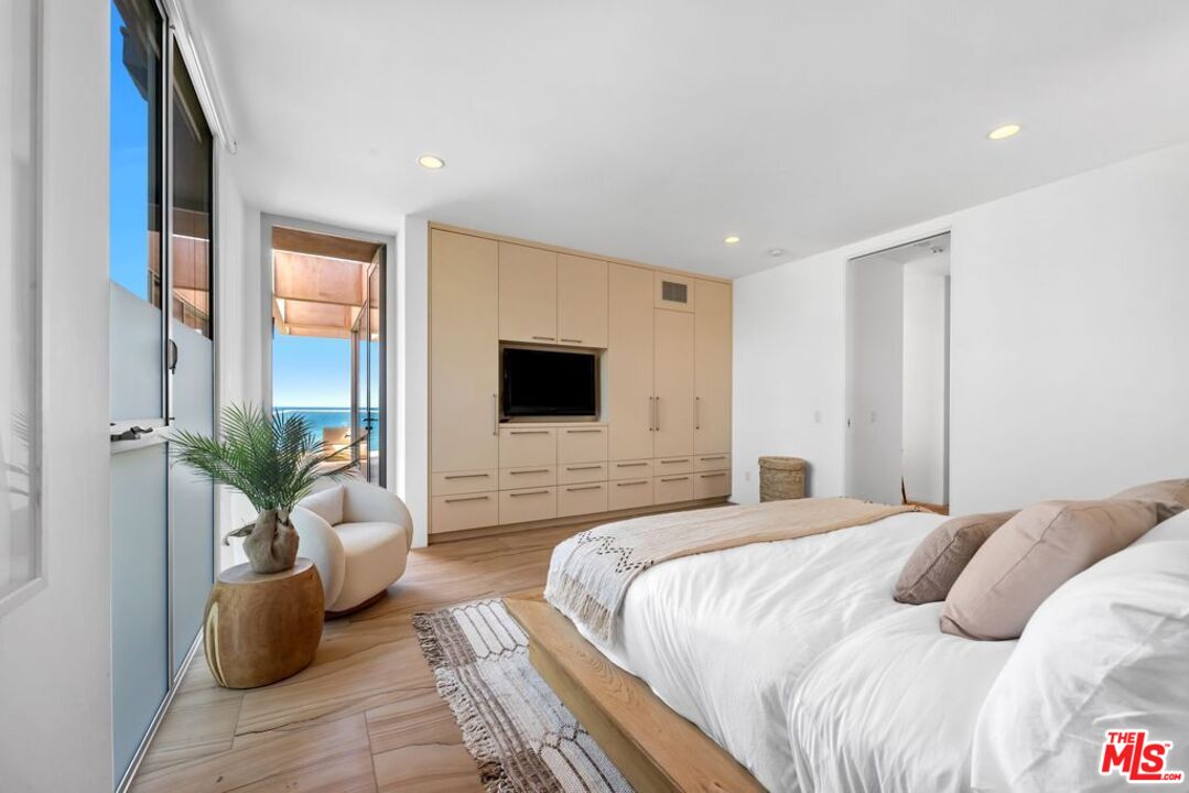 25102 Malibu Rd Unit: #B