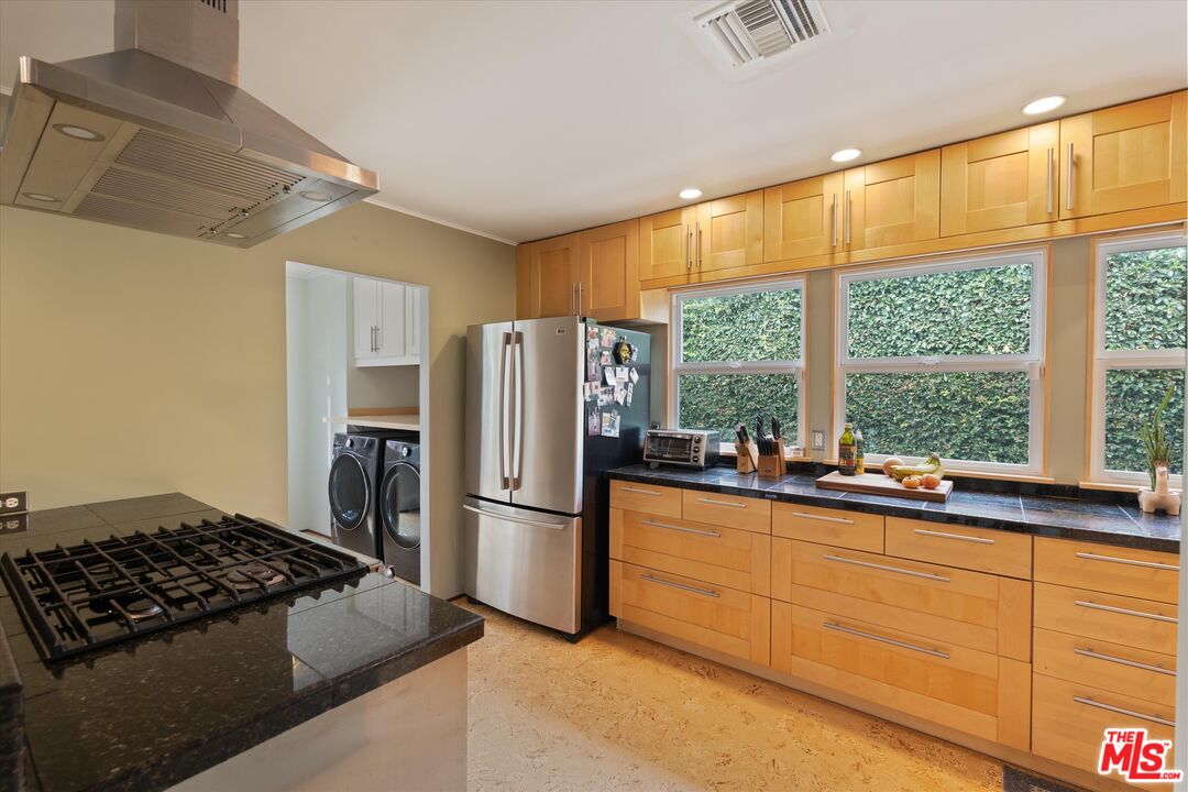 317 S Orchard Dr