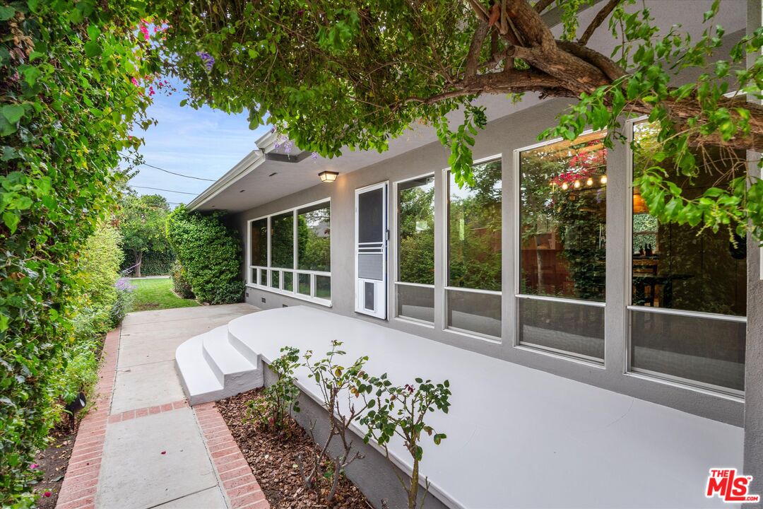 317 S Orchard Dr