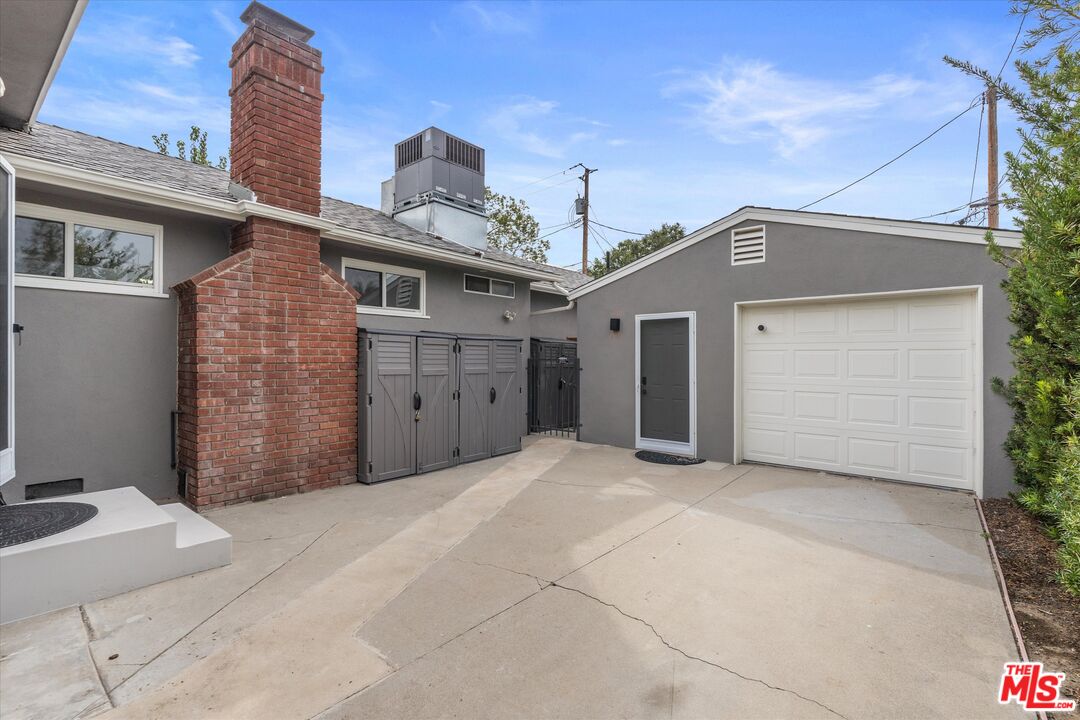317 S Orchard Dr