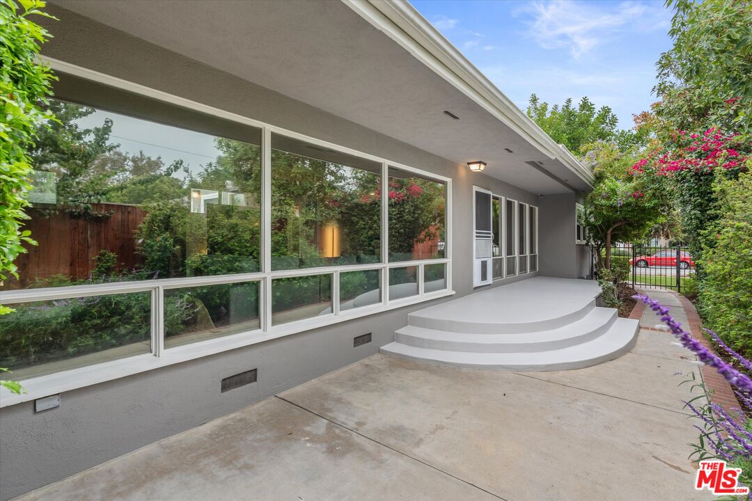 317 S Orchard Dr