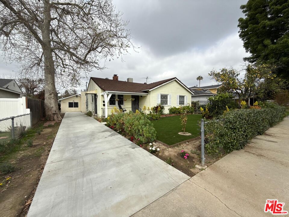7467 N Forbes Ave