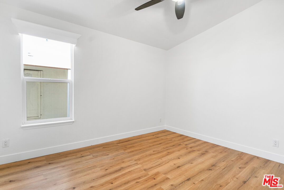 19127 Pioneer Blvd Unit: 30