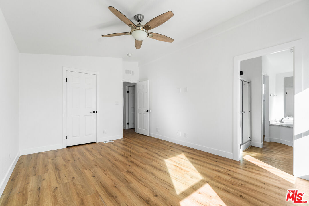 19127 Pioneer Blvd Unit: 30