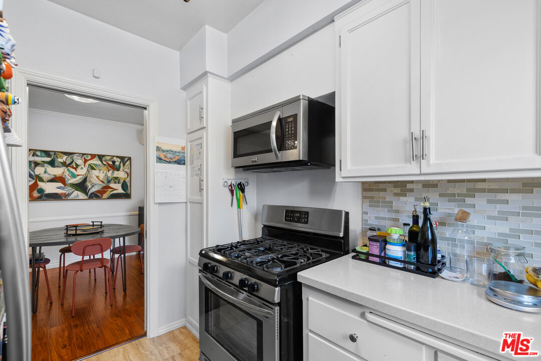 332 S Rexford Dr Unit: 6