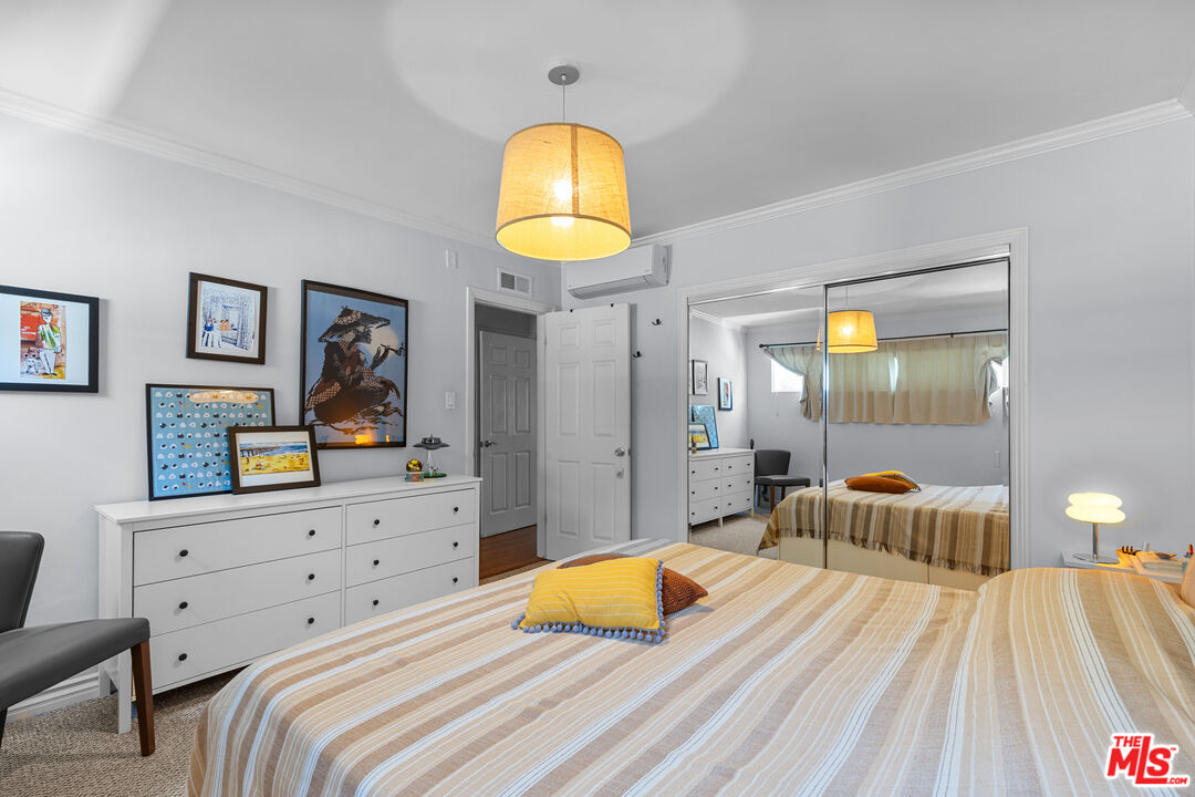 332 S Rexford Dr Unit: 6