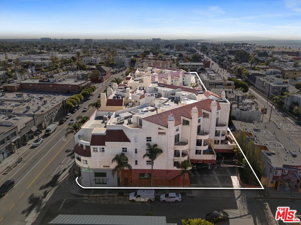 235 Main St Unit: 321