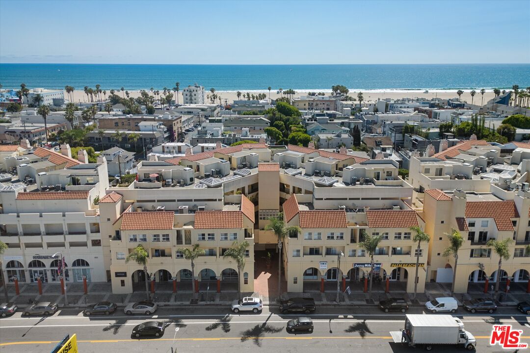 235 Main St Unit: 321