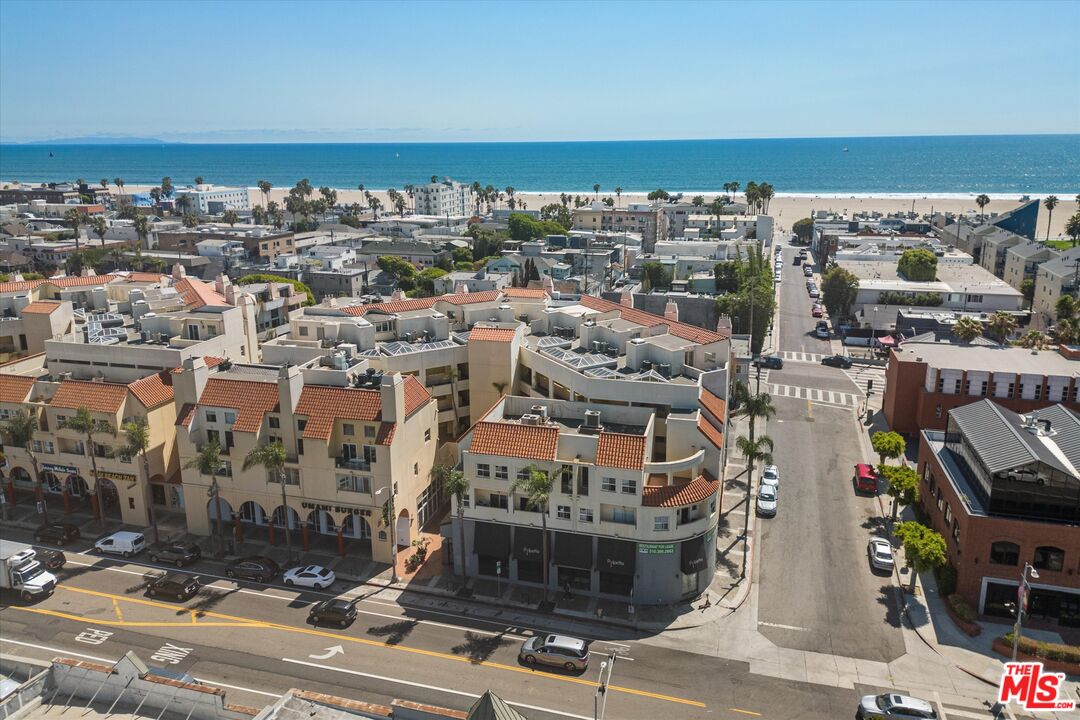 235 Main St Unit: 321