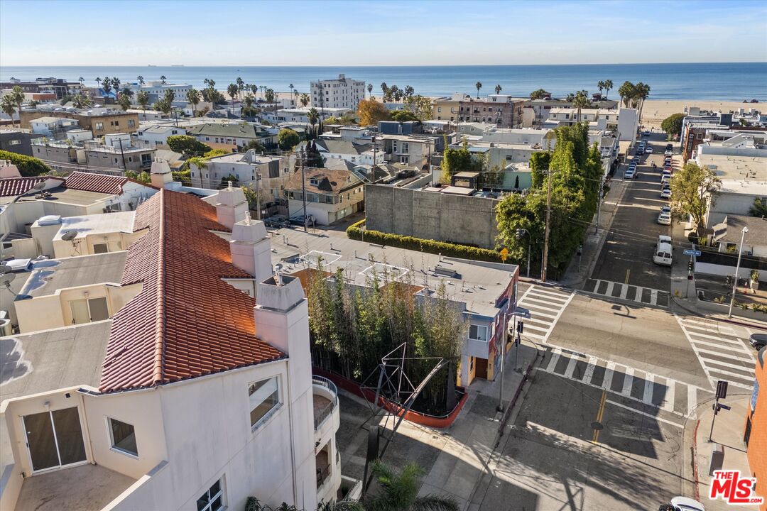 235 Main St Unit: 321