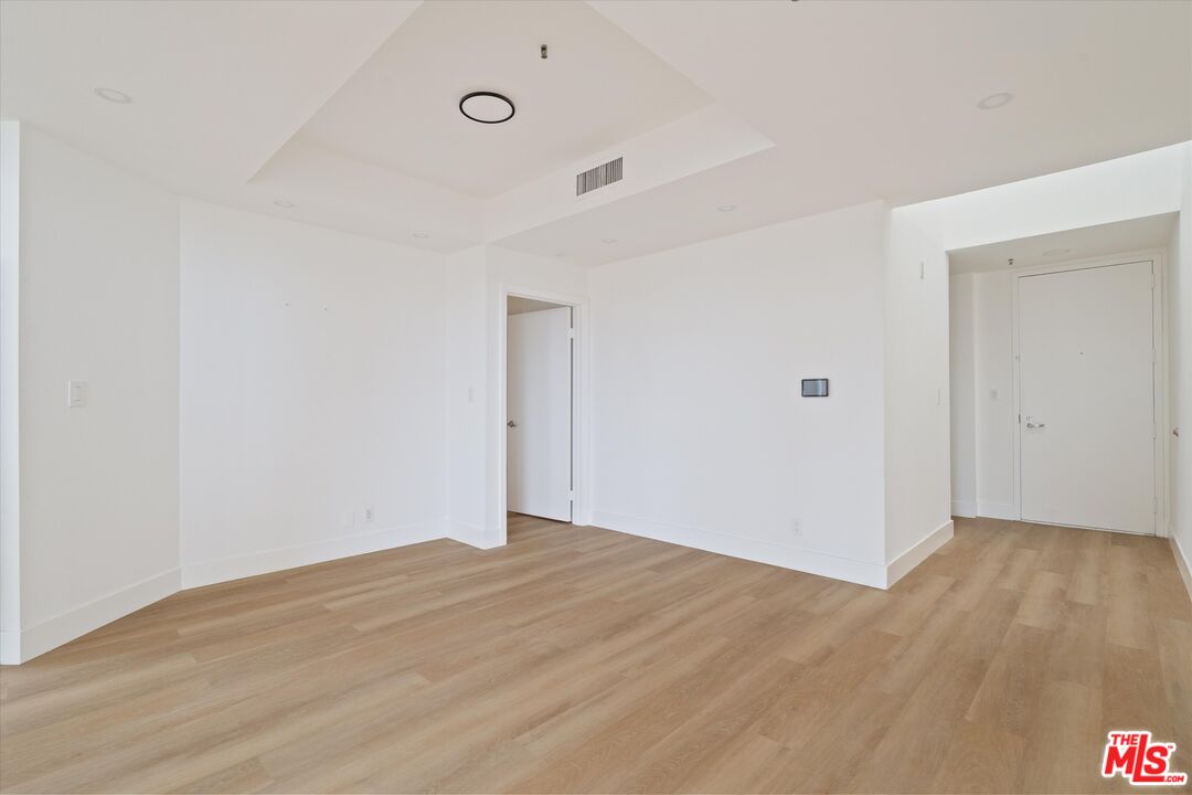 235 Main St Unit: 321