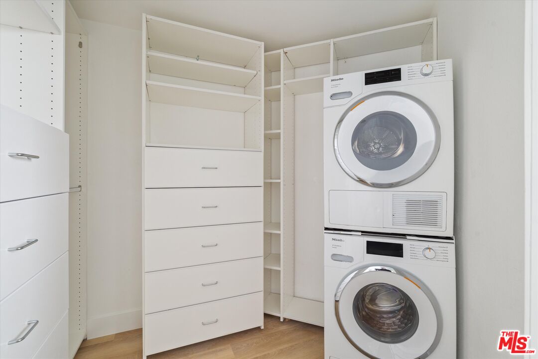 235 Main St Unit: 321