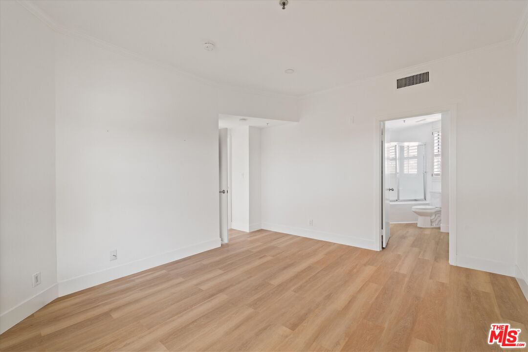 235 Main St Unit: 321