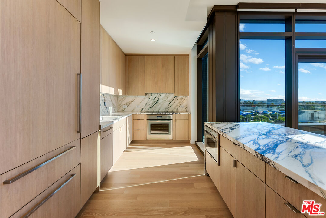 700 Broadway Unit: PH 815