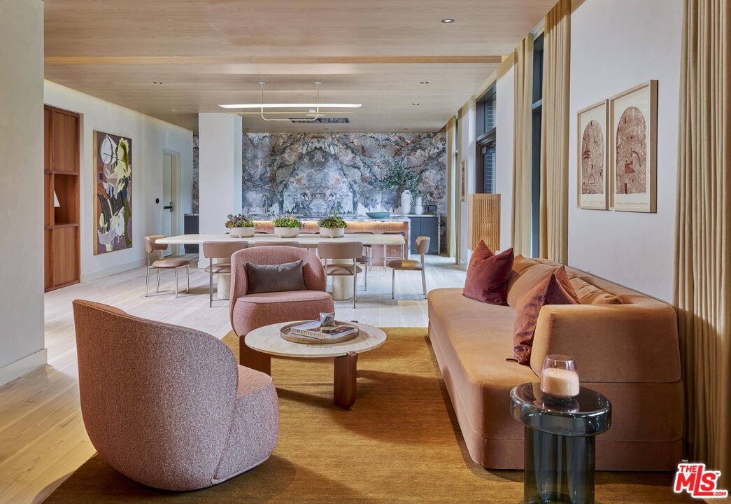 700 Broadway Unit: PH 815