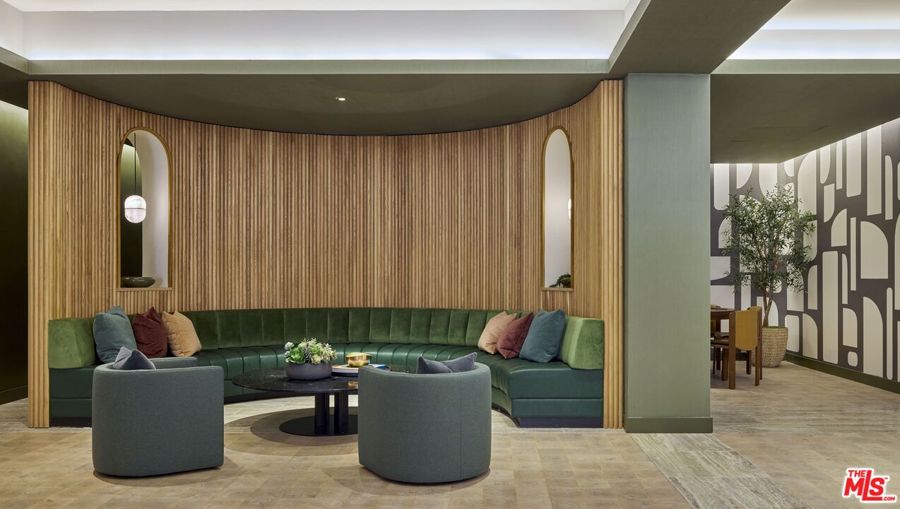 700 Broadway Unit: PH 815