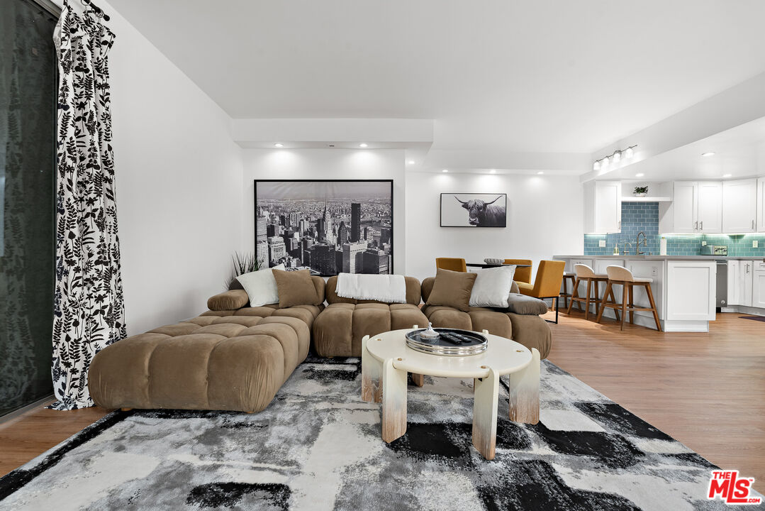 321 S San Vicente Blvd Unit: 507