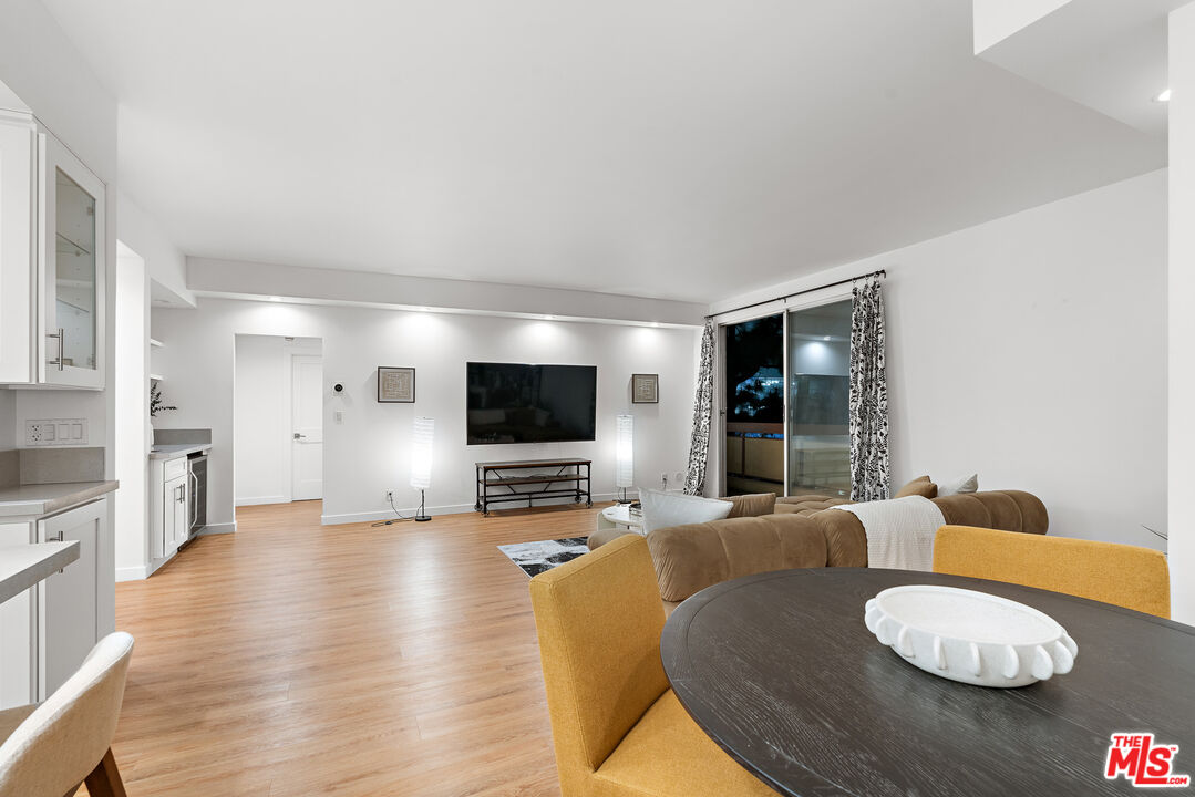 321 S San Vicente Blvd Unit: 507