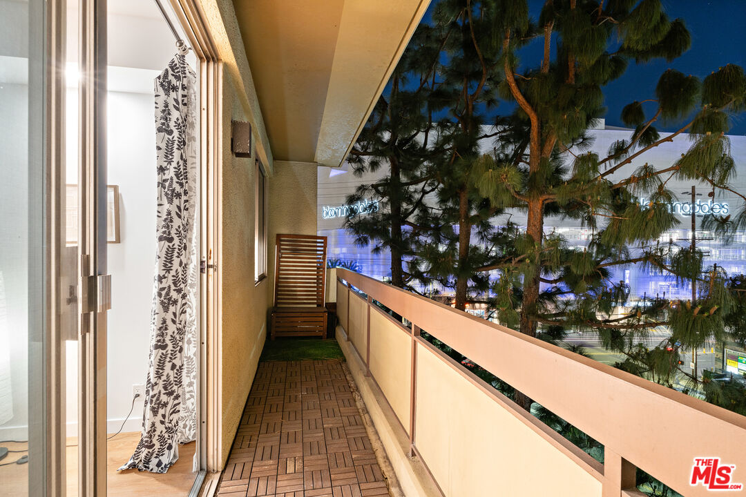 321 S San Vicente Blvd Unit: 507