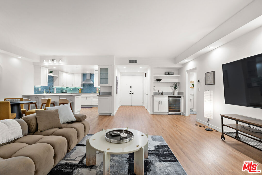 321 S San Vicente Blvd Unit: 507