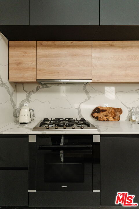 1253 N Sweetzer Ave Unit: 6