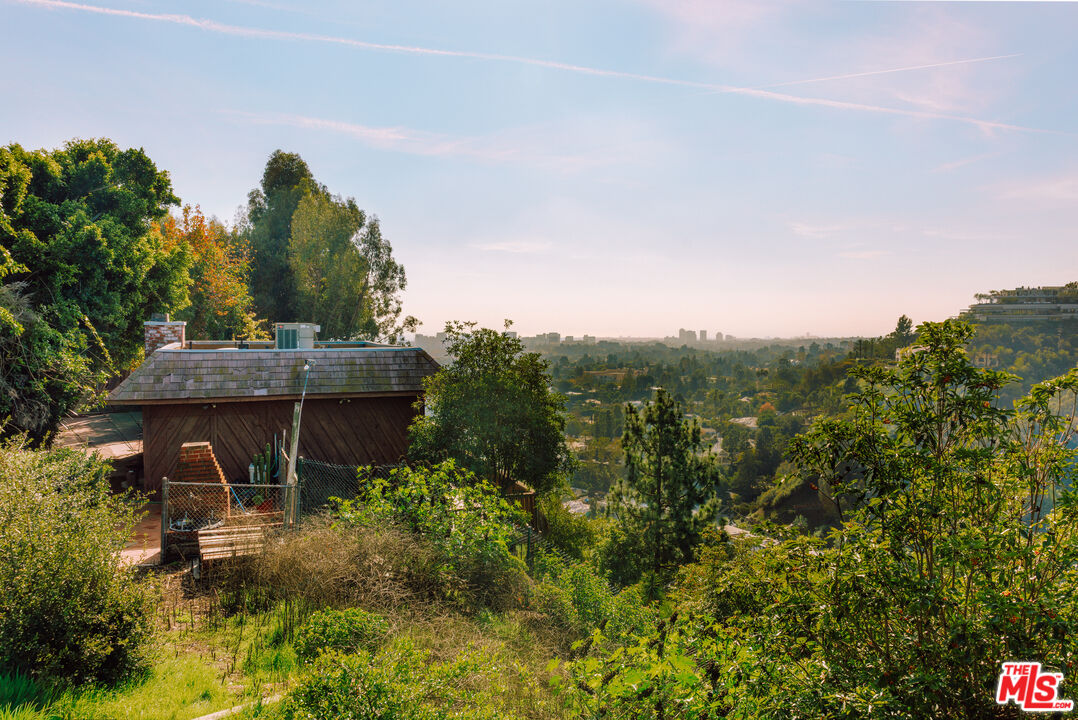 1355 Beverly Estates Dr